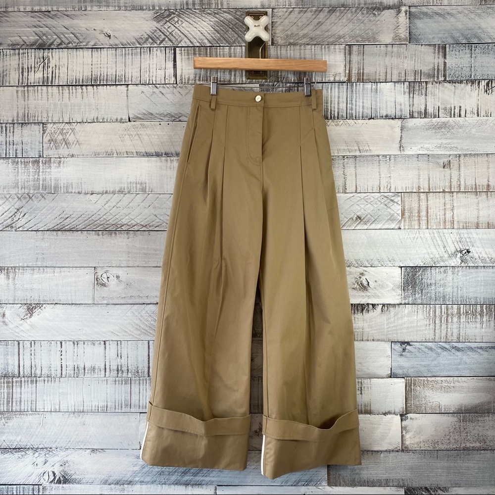 Victoria Beckham wide leg with long cuff. High-rise trousers size 2